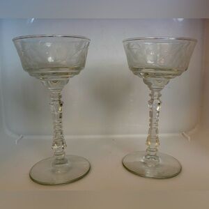 Set of 2 Vintage Libbey Rock Sharpe Etched Stemmed Crystal Champagne Coupe Glass